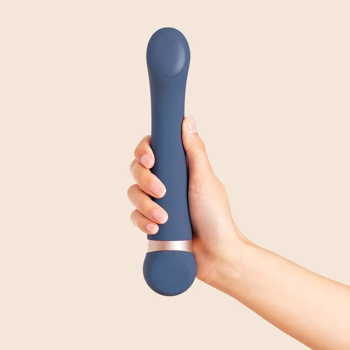 Deia the hot cold Dildos